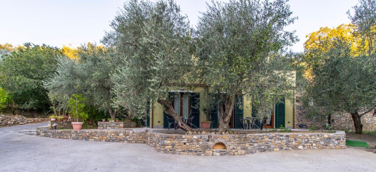 Appartamenti Arco Antico San Bartolomeo Al Mare Eksteriør bilde